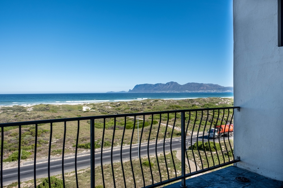 To Let 1 Bedroom Property for Rent in Muizenberg Western Cape